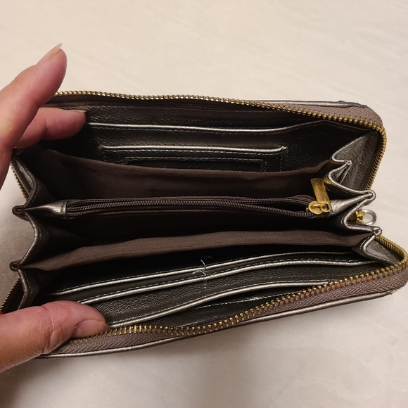 Wallet - Picture 2 of 4
